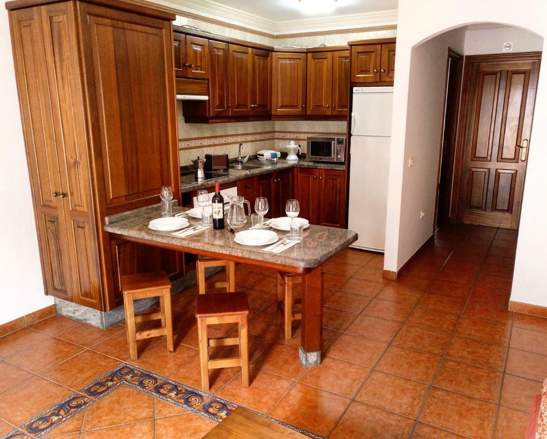 Apartamentos Isora Frontera Bagian luar foto
