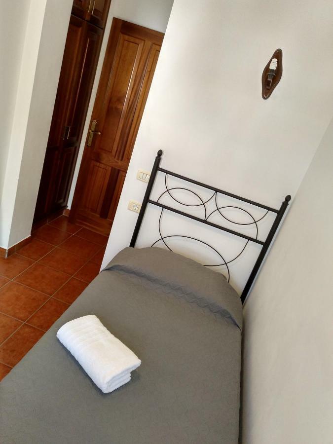 Apartamentos Isora Frontera Bagian luar foto